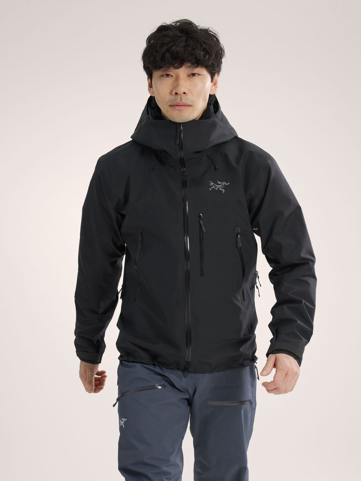 아크테릭스(ARCTERYX) 베타 SV 자켓 남성 - BLACK / AJQSM10283