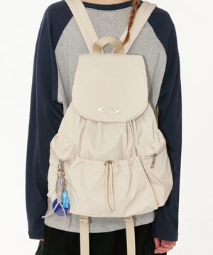 NOI1830 스트링 플랩 백팩 (아이보리)