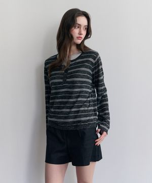 스트라이프 레이어드 헨리넥 니트 (차콜)