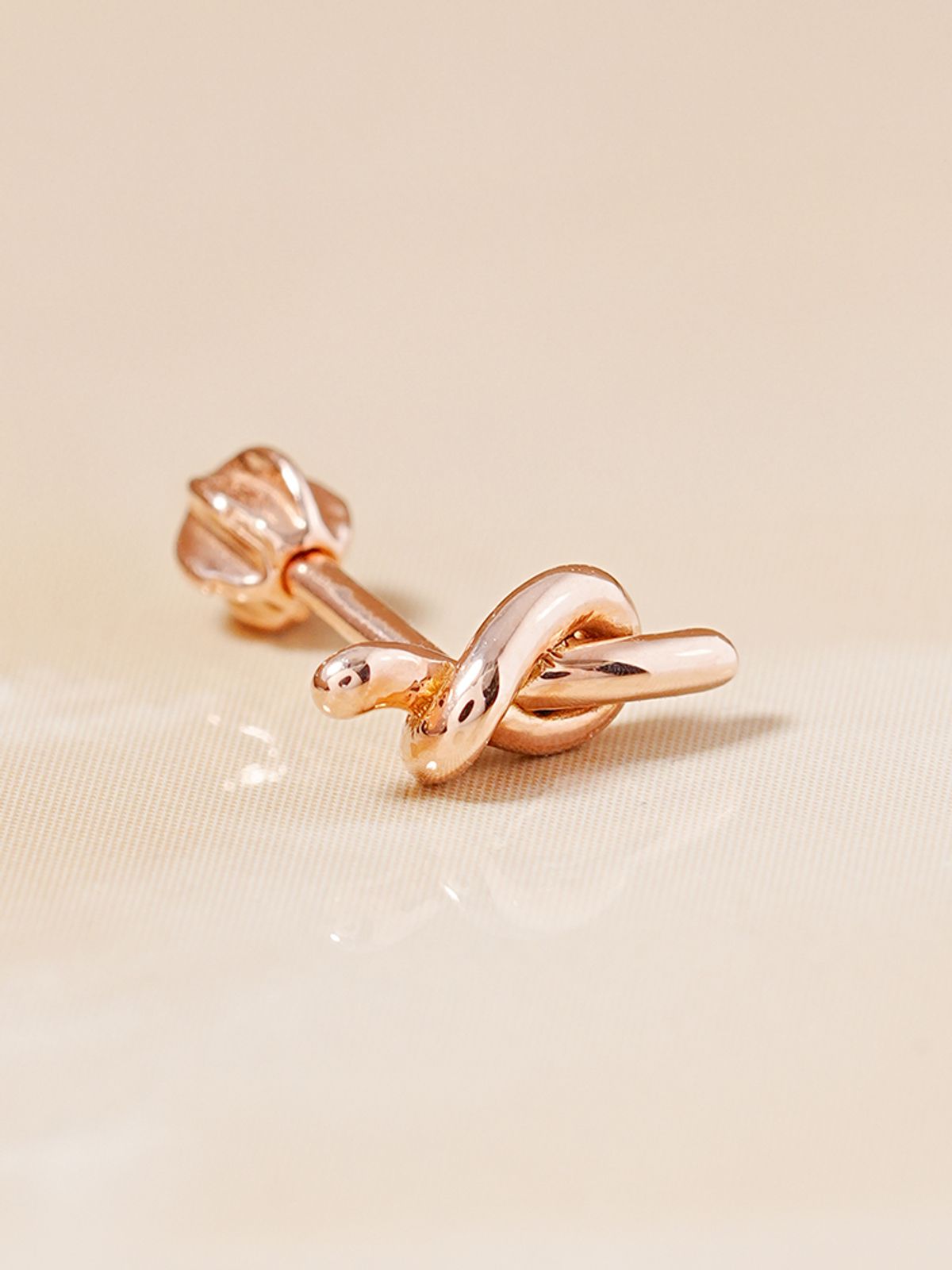 미니멀피어싱(MINIMALPIERCING) 14K 18K 심플 매듭 포인트 피어싱