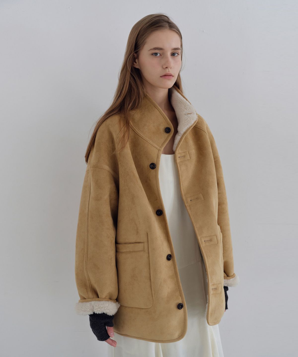 더 릴(THE LILLE) Reversible Mustang Half Coat