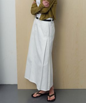 Trigger Pleated Denim Long Skirt - Off White