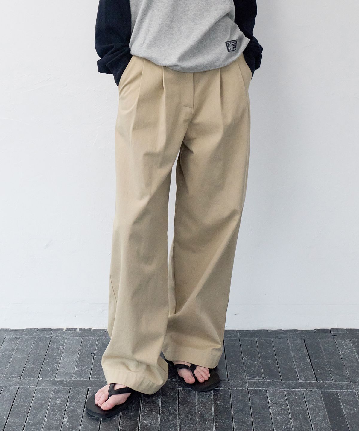 르바(LEVAR) Relaxed Cotton Chino Pants - Peanut Beige