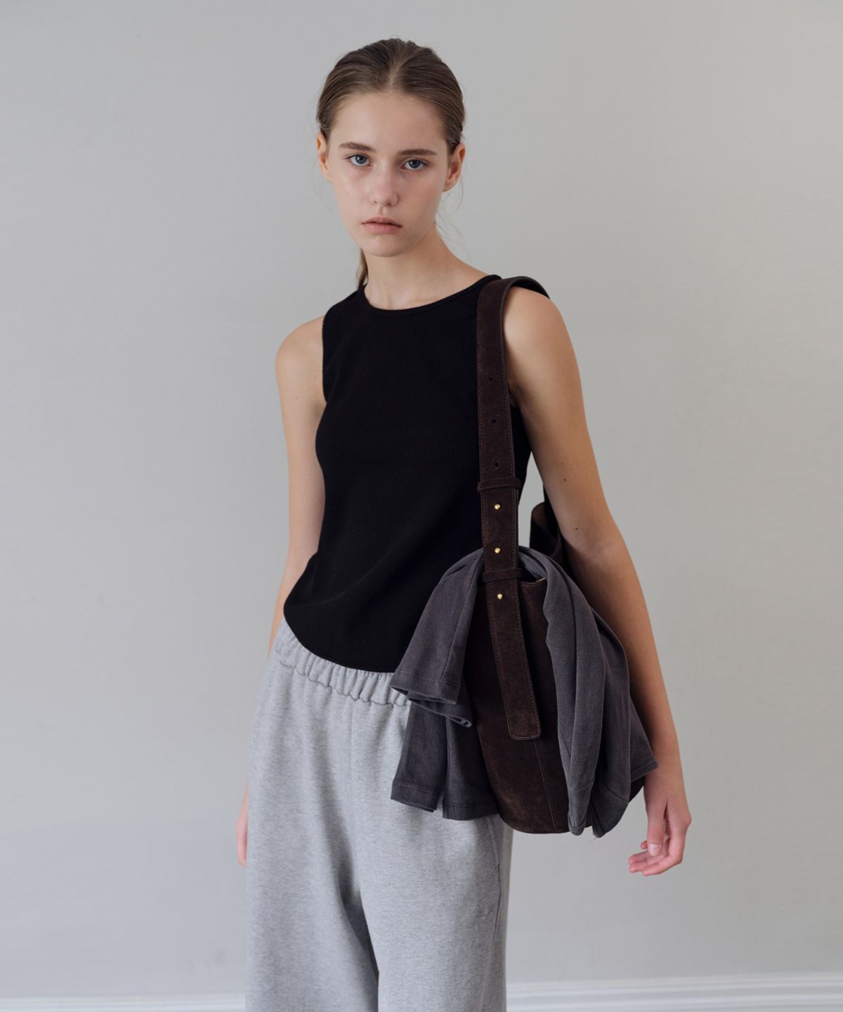 더 릴(THE LILLE) Haze Rib Sleeveless Top_Black