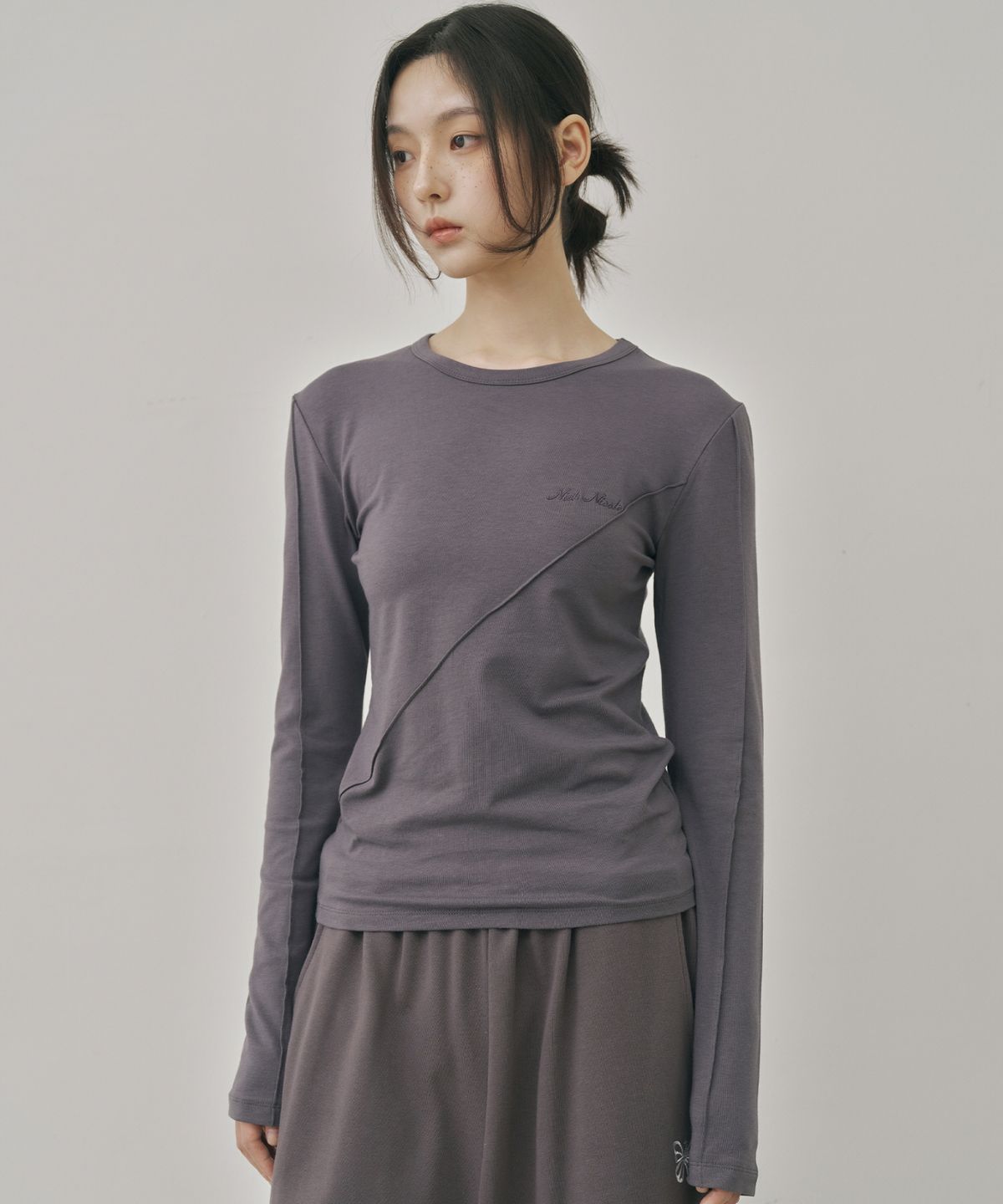 닉앤니콜(NICK&NICOLE) DIAGONAL LONG SLEEVE TOP_CHARCOAL