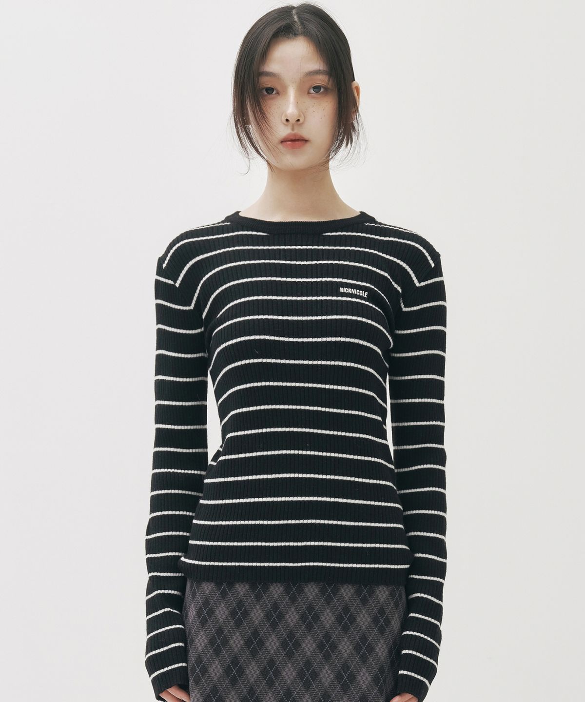닉앤니콜(NICK&NICOLE) MINIMAL STRIPE SLIM LS KNIT_2 COLOR