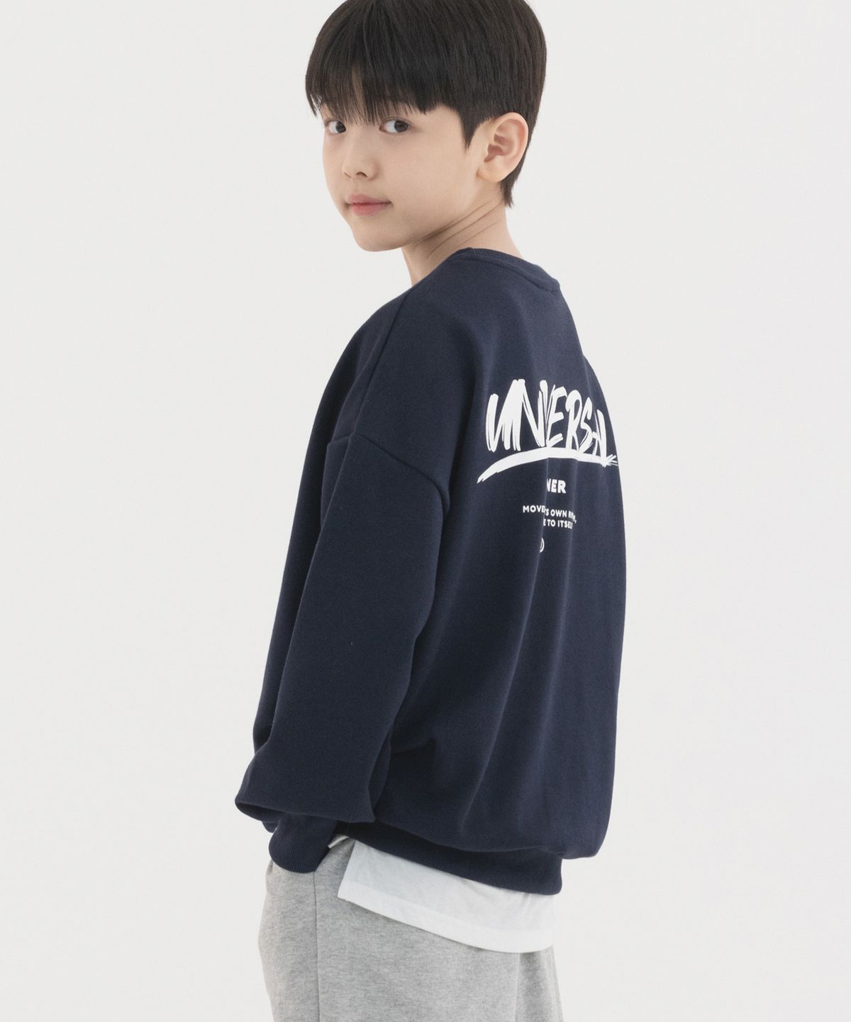 피아네르 키즈(PIANER KIDS) 유니버셜 오버핏 맨투맨 (네이비)