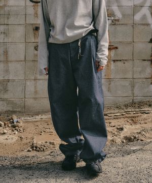 헤링본 오버 커브드 데님 팬츠 [인디고]
