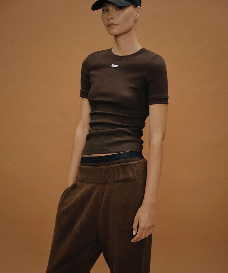 (U) 라운지 티셔츠 레드우드 LOUNGE TEE REDWOOD