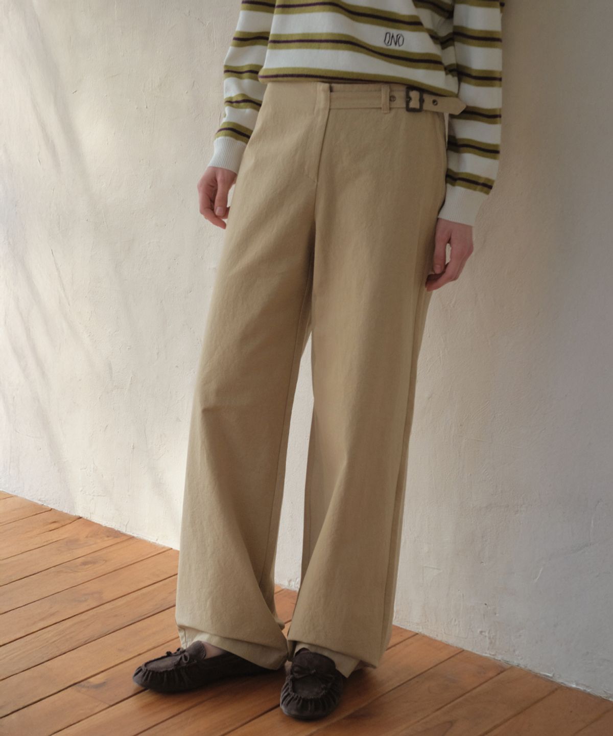아우어노스텔지아(OURNOSTALGIA) Bizo Buckle Cotton Pants_Beige(O26PT01)