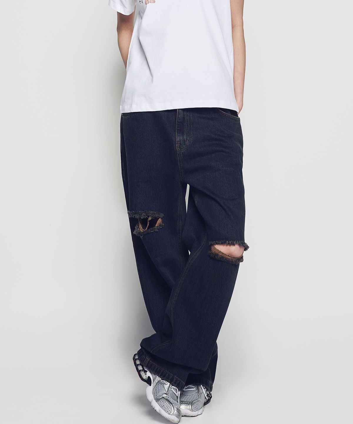 아크메드라비(ACME DE LA VIE) WOMAN OPEN CUTTING DENIM PANTS (2 COLOR)