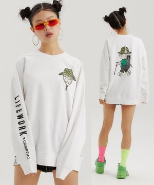 공용) 피규어 캠퍼 맨투맨