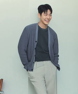 플리츠 브이넥 가디건 (FIUCA8101)