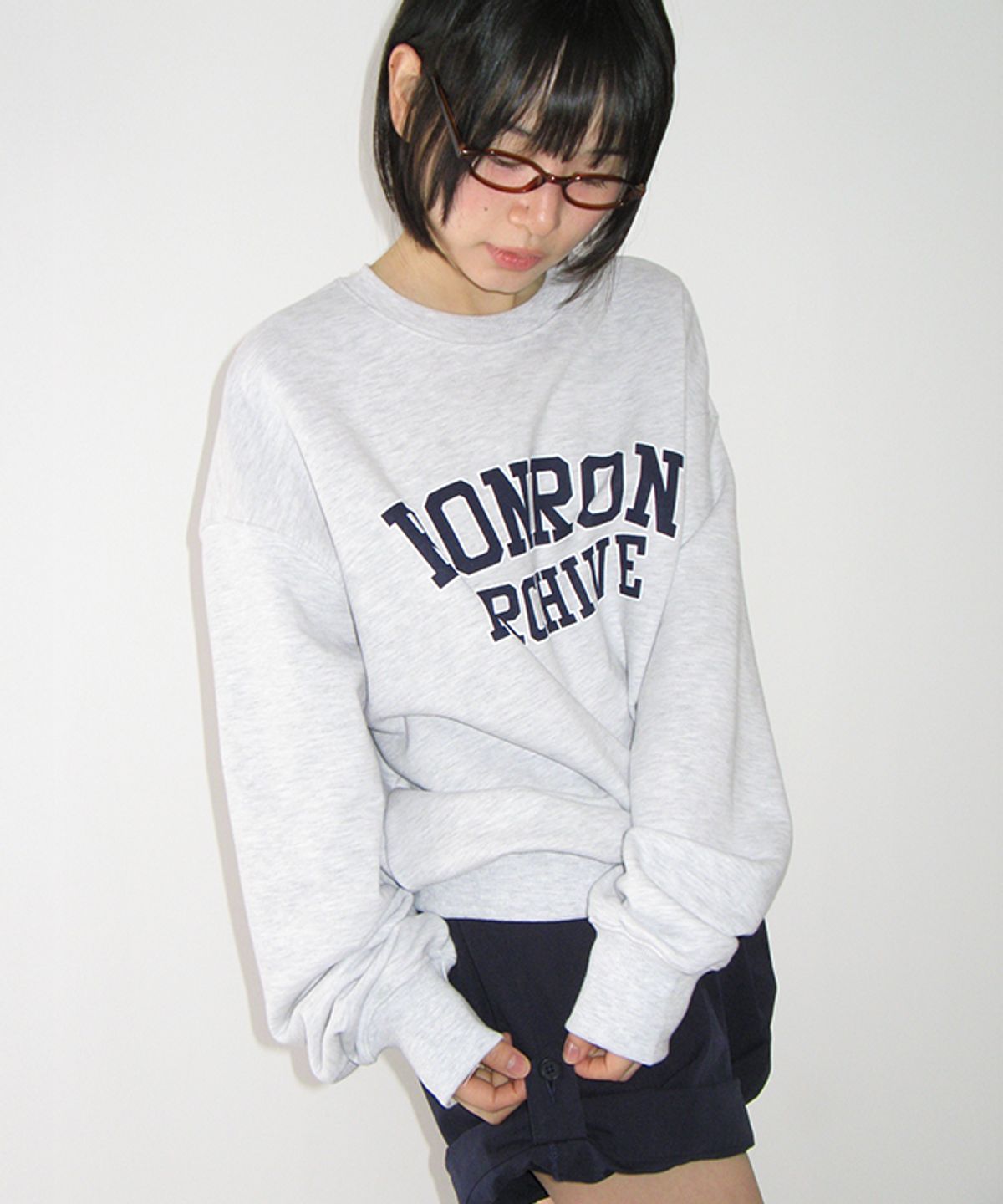 론론(RONRON) BASIC RR ARCHIVE SWEATSHIRT WHITE MELANGE