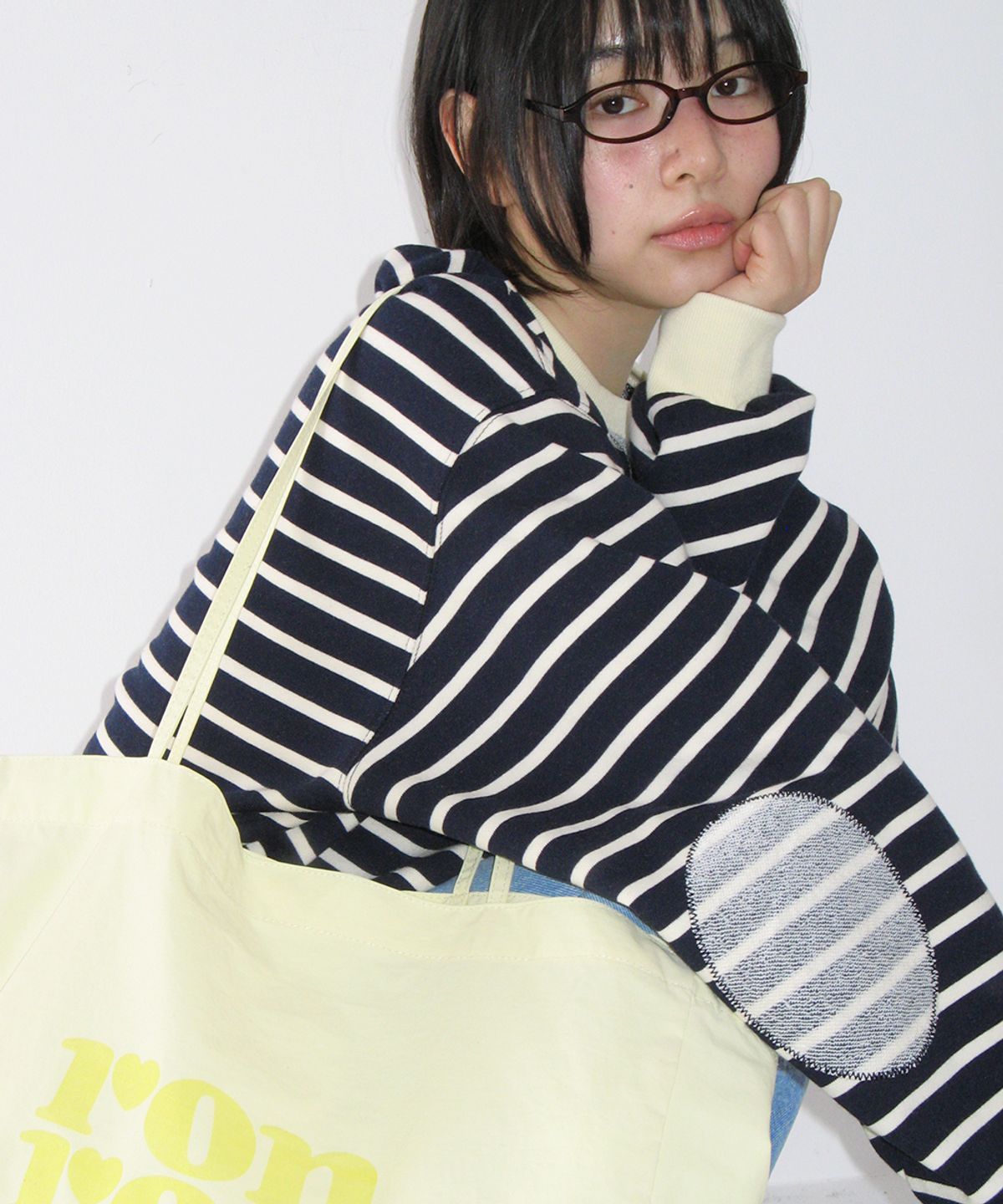 론론(RONRON) ELBOW PATCH STRIPE SWEATSHIRT NAVY