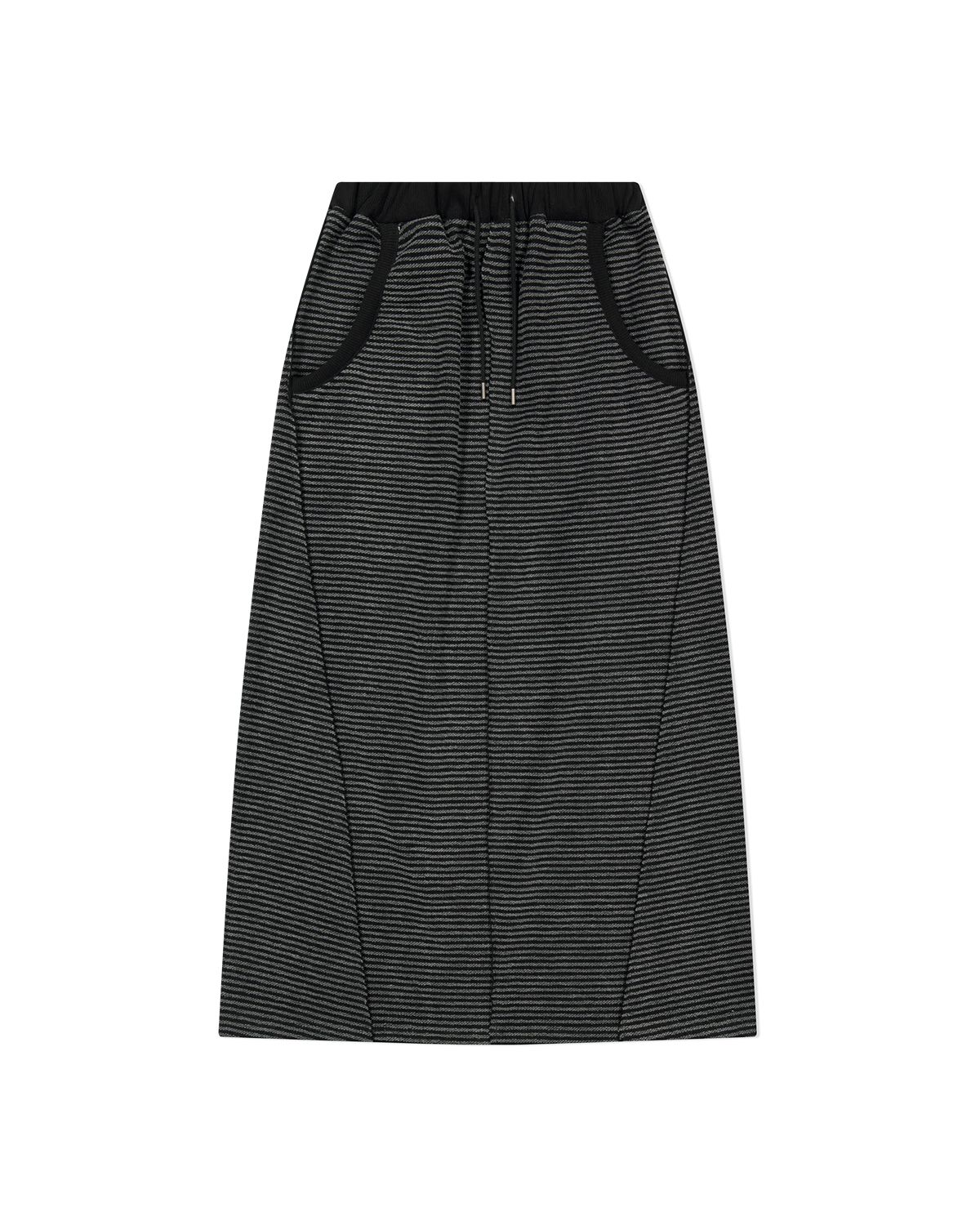 더뮤지엄비지터(THEMUSEUMVISITOR) RAW EDGE LONG SKIRT (BLACK)