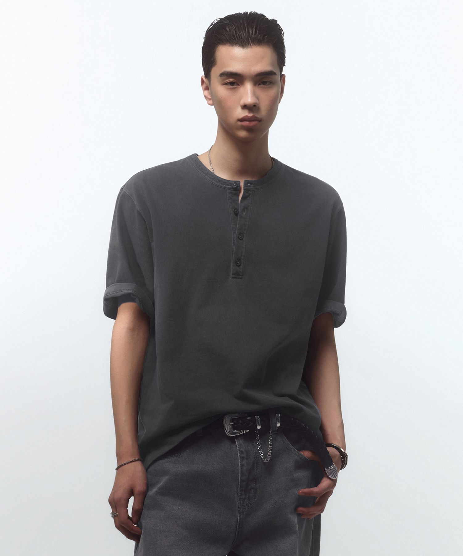 MUSINSA公式 | MUSINSA STANDARD ピグメントヘンリーネックTシャツ
