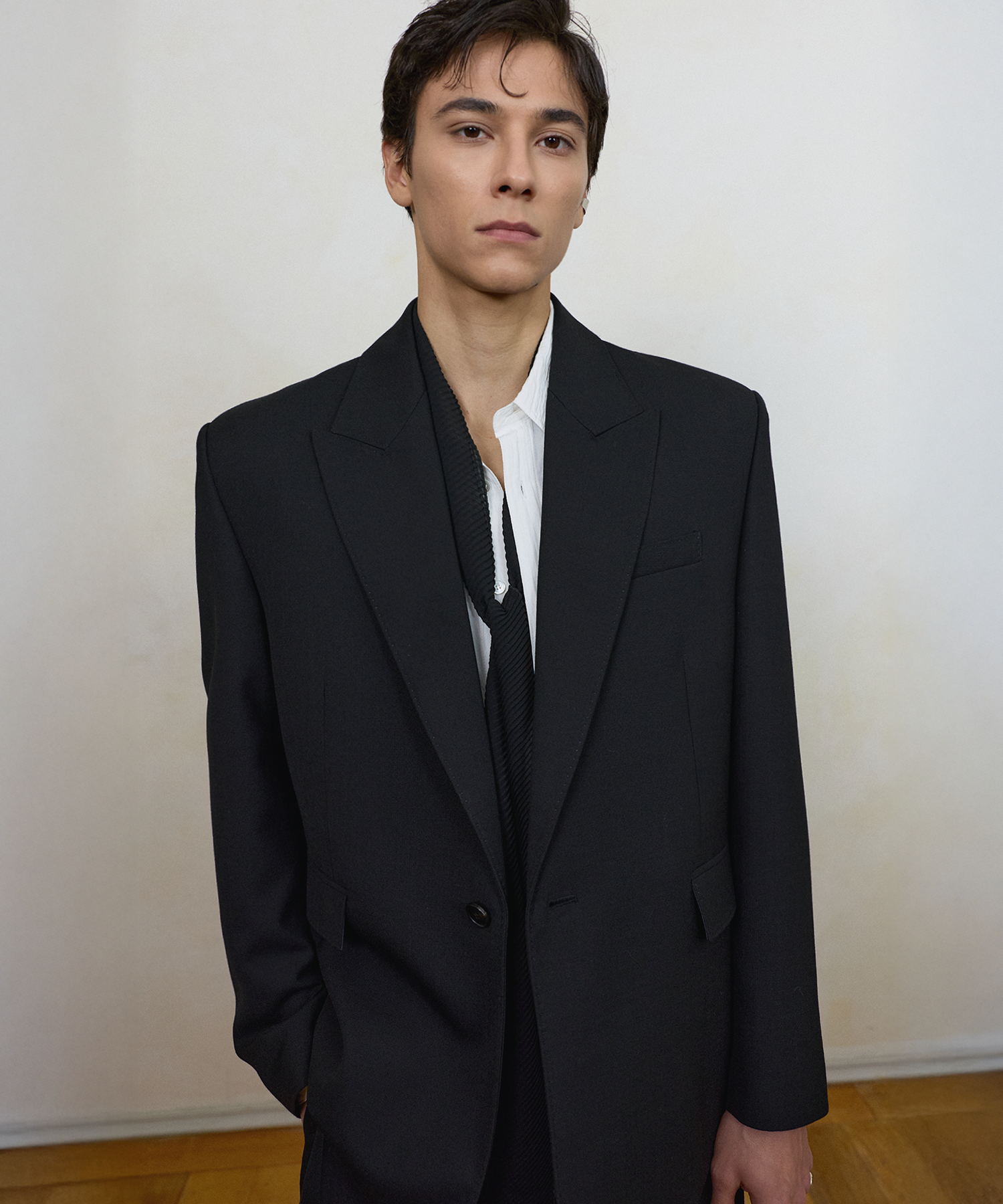 black suit with air force 1