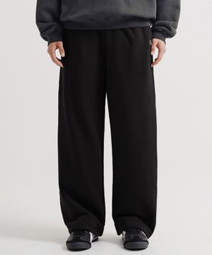 로그 와이드 기모 스웨트팬츠 블랙 KJLP2685