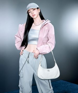 [카리나 착용] 베이직 빈티지 나일론 호보백 NY (Ivory)