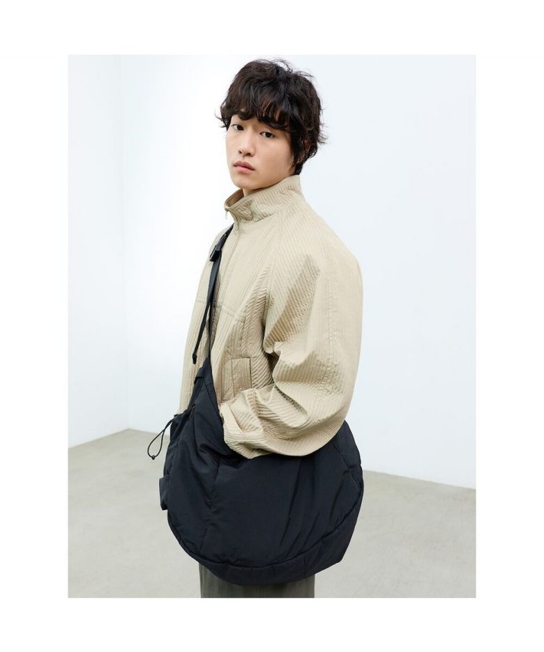 (UNISEX) 쿠션 크로스 백 라지 블랙