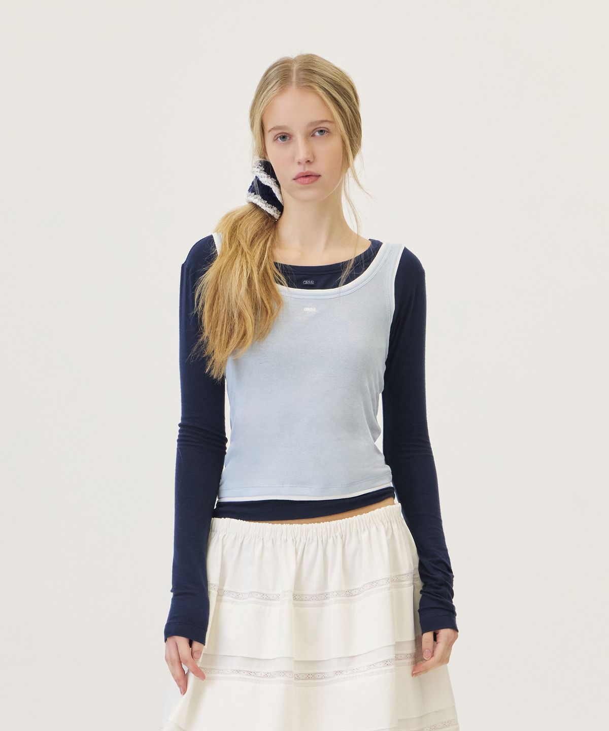 그로브(GROVE) MELI SLEEVELESS (LIGHT BLUE)