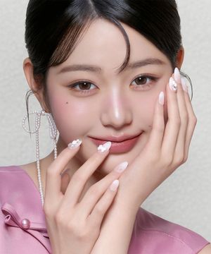 [장원영 PICK] 데싱디바 매직프레스 멜리 (아몬드) 네일팁