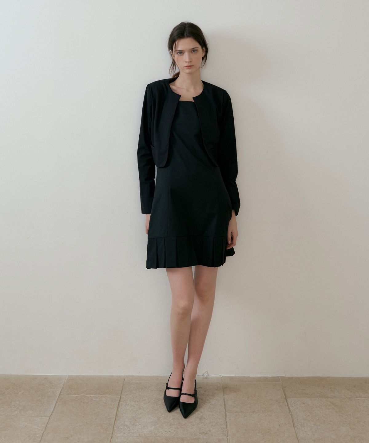 리올그(REORG) BATD JACKET WITH PLEATS SLEEVELESS OPS BLACK