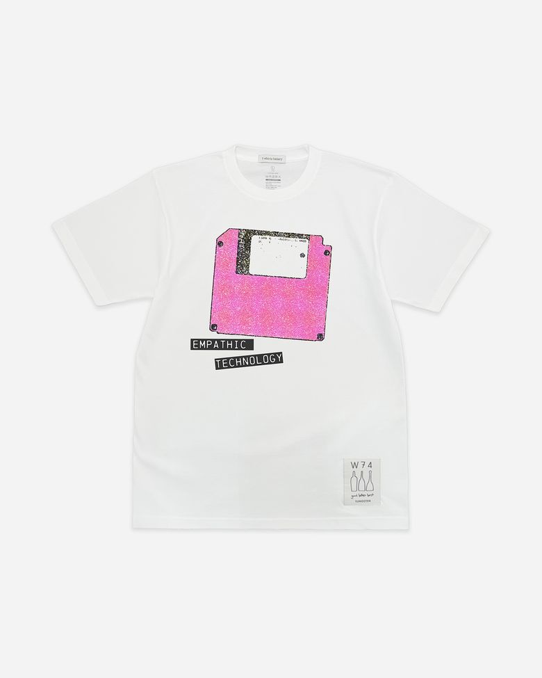 [17s FINE] Retro Empathic Technology 반팔 티셔츠 - Floppy Disk