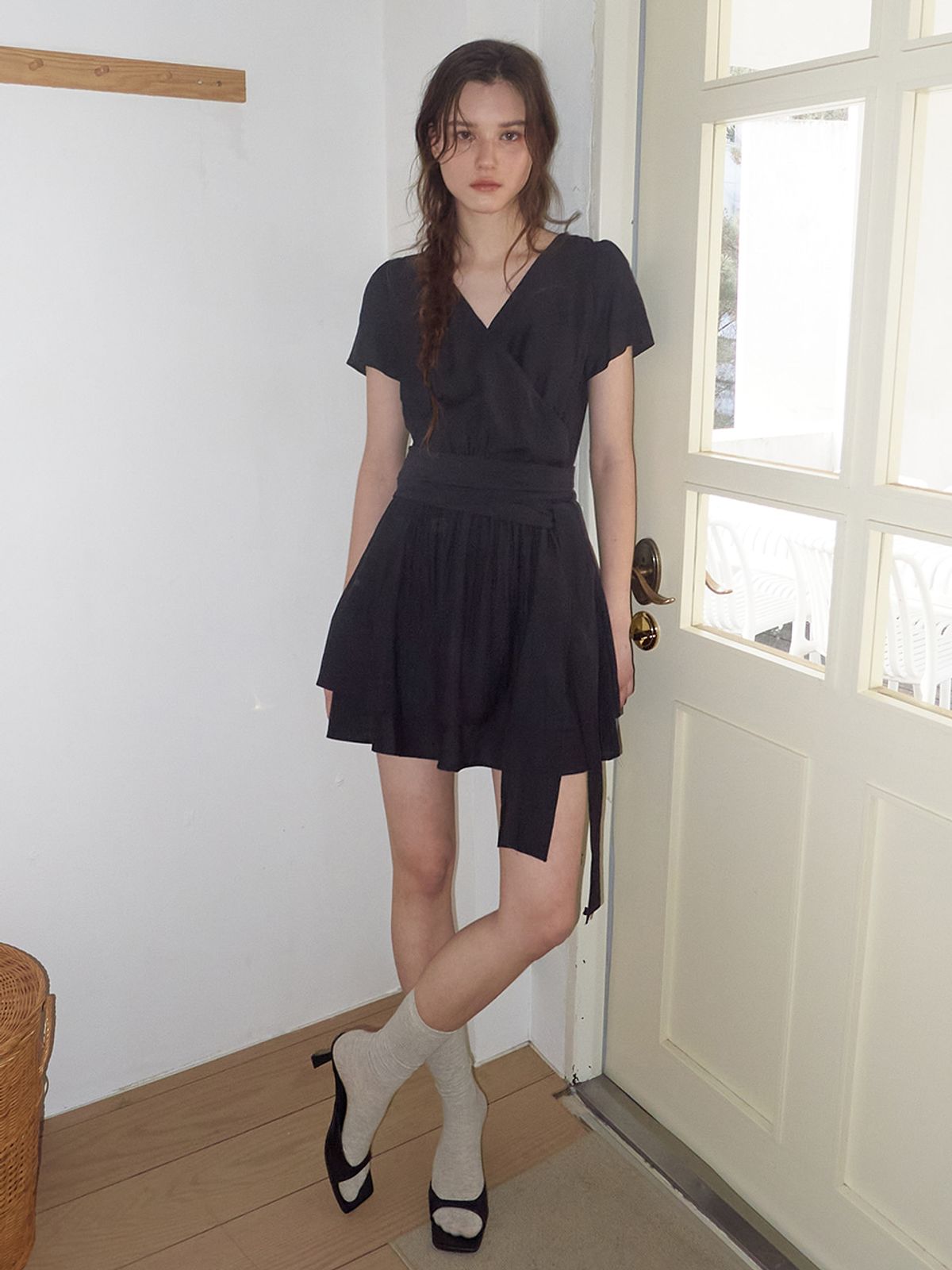 에트몽(ETMON) Wrap Tie Mini Dress, Black