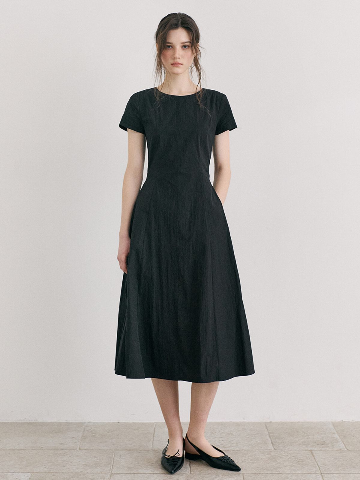 에트몽(ETMON) Side Button Stitch Dress, Black