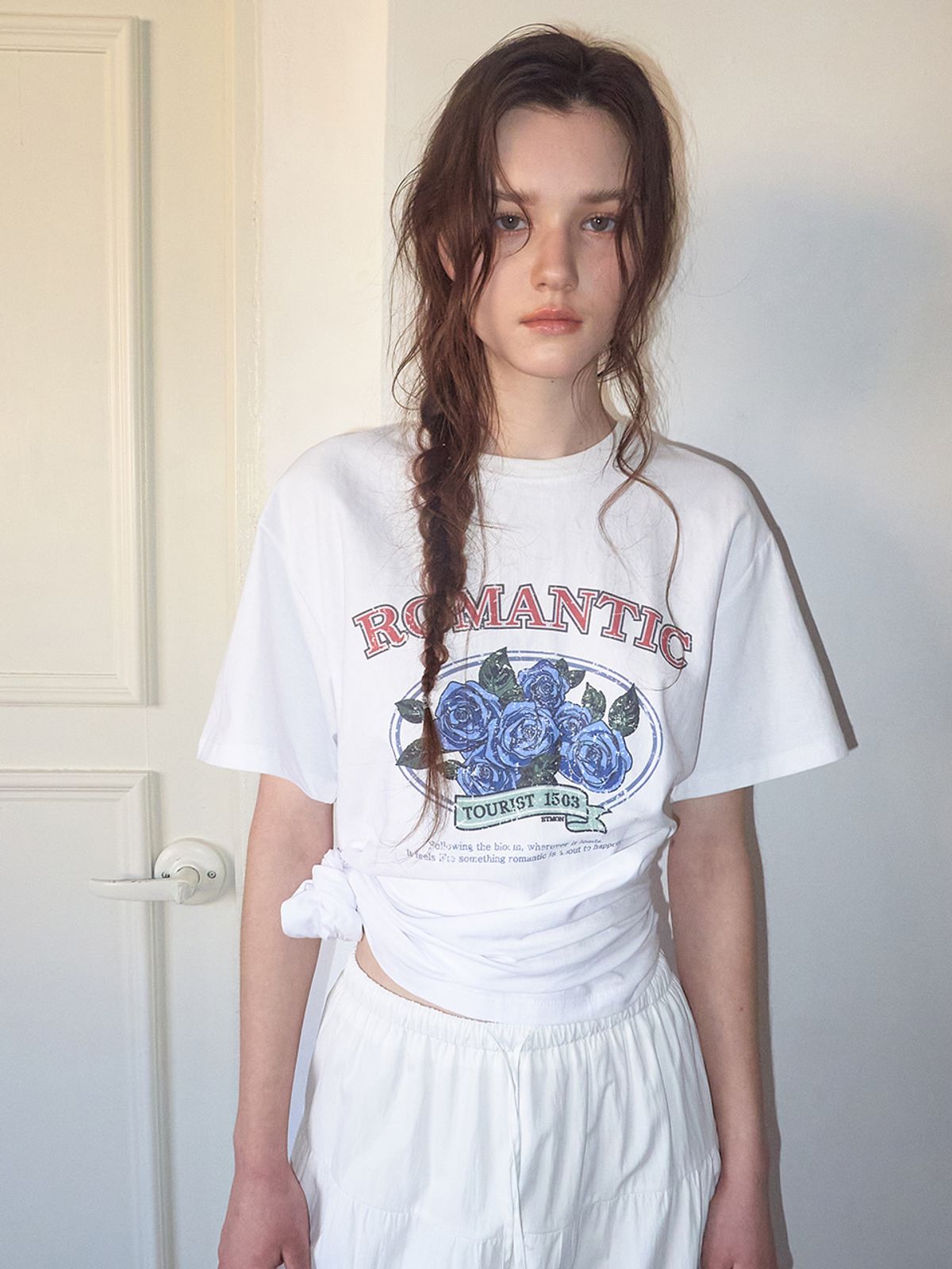 에트몽(ETMON) Romantic Graphic T-Shirt, White