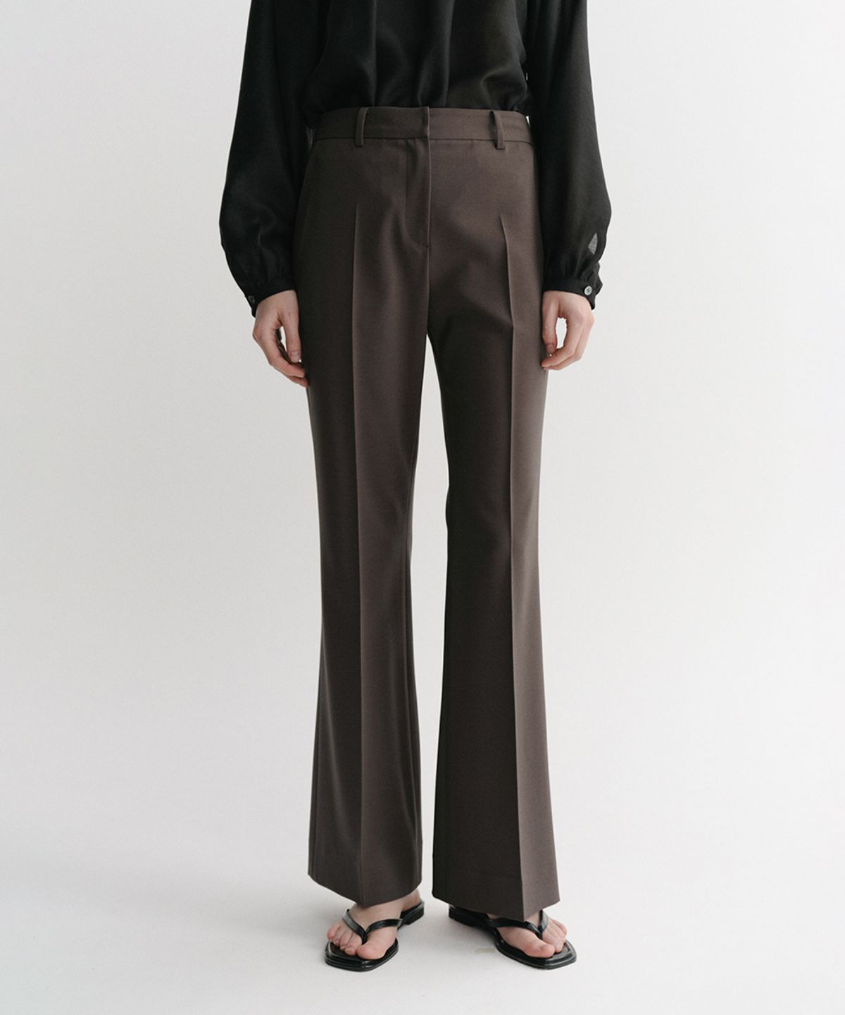 이아(EAAH) BELL BOTTOM PANTS (CHARCOAL)