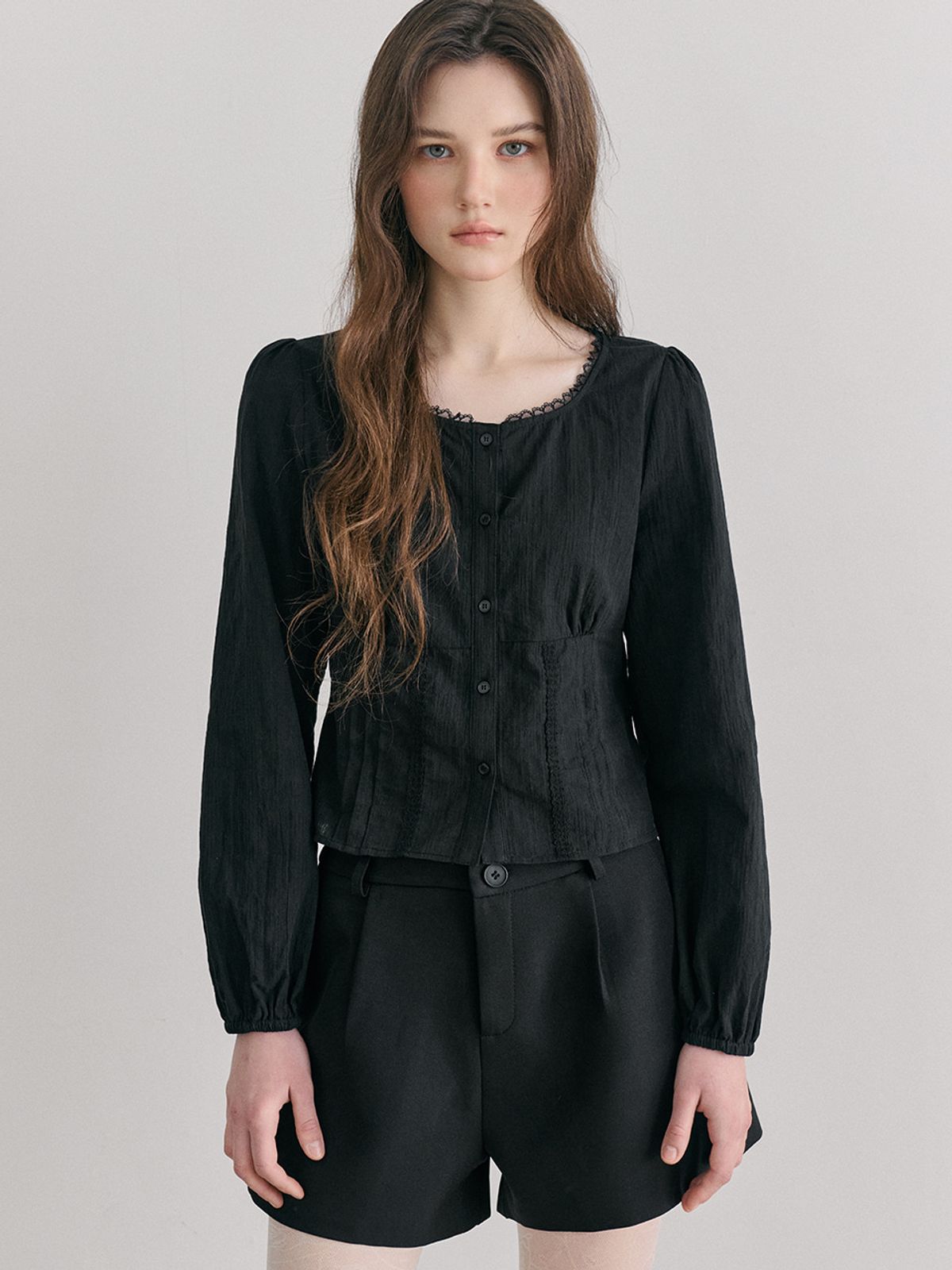 에트몽(ETMON) Lace Pintuck Shirring Blouse, Black