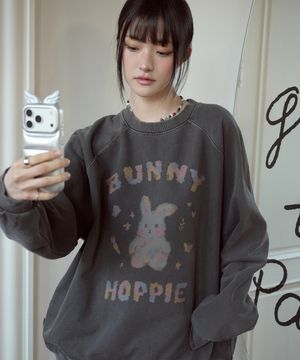 파스텔 버니 레글런 피그먼트 맨투맨 스모크블랙