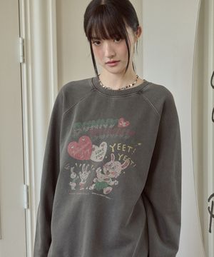 버니버니 레글런 피그먼트 맨투맨 스모크블랙