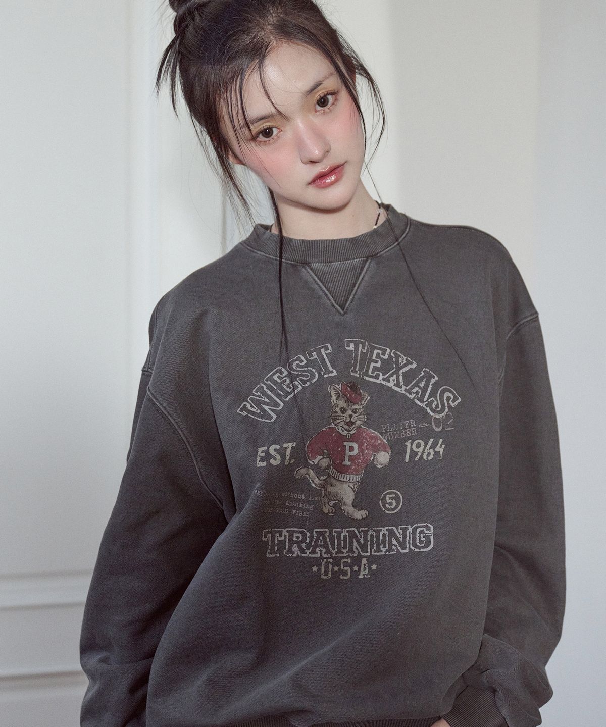 꼼파뇨(CPGN STUDIO) 웨스트톰 피그먼트 스웨트셔츠 스모크블랙