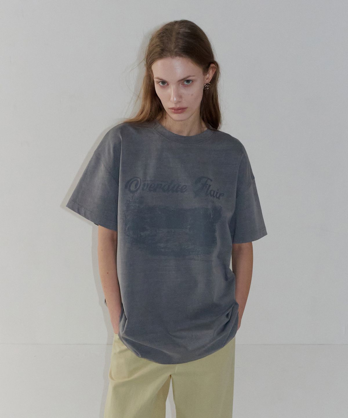 오버듀플레어(OVERDUEFLAIR) NEW VINTAGE PRINTING T-SHIRT_CHARCOAL