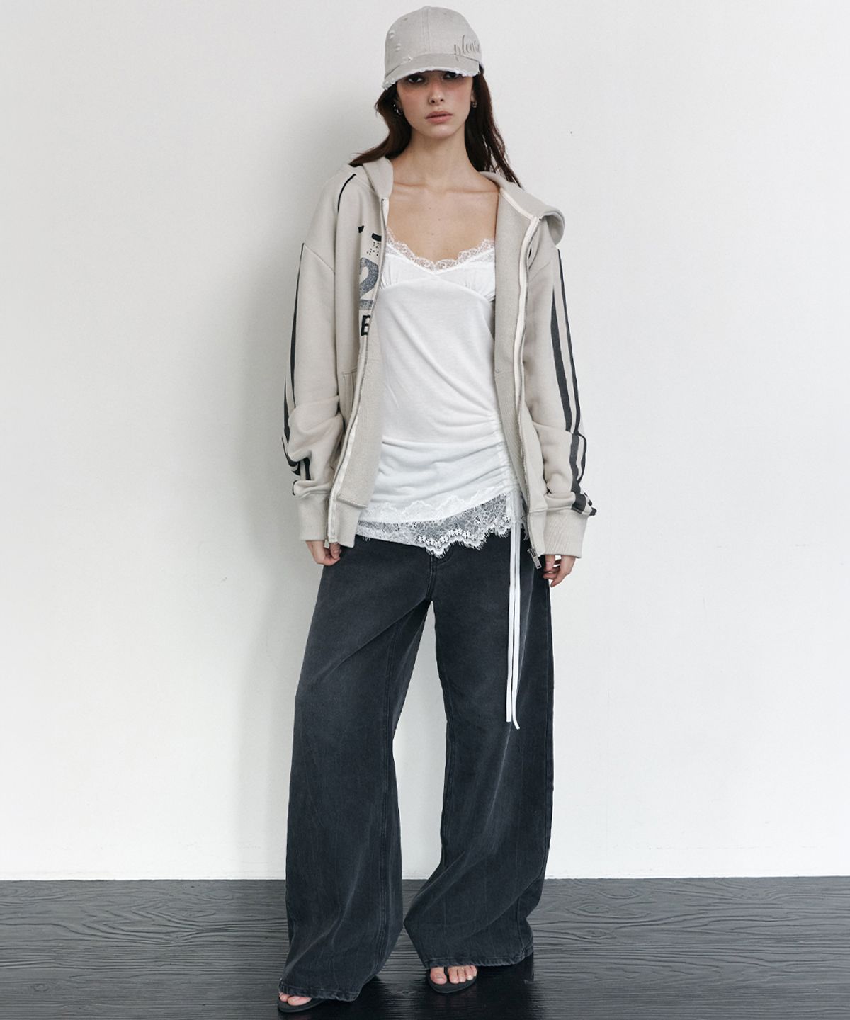 플리즈노팔로우(PLEASENOFOLLOW) Ken Wide Flare Jeans (Vintage Deep Grey)
