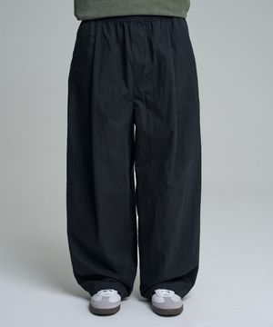 CN 원턱 와이드 나일론 팬츠 블랙