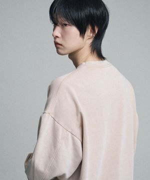 오버핏 피그먼트 맨투맨 스웨트셔츠 크림 베이지