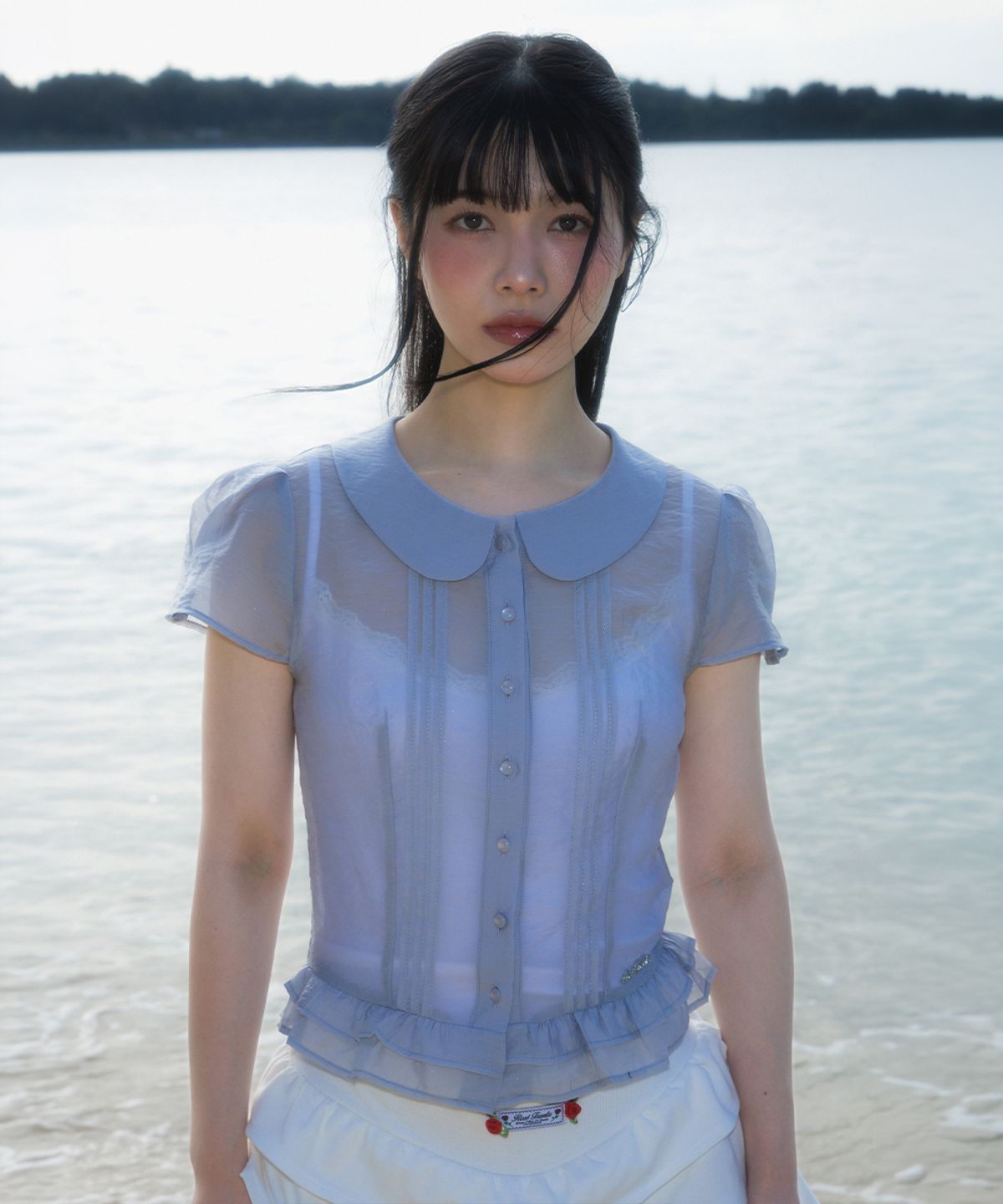 로제프란츠(ROSEFRANTZ) See-through Pleat Short Sleeved Blouse [Sky Blue]