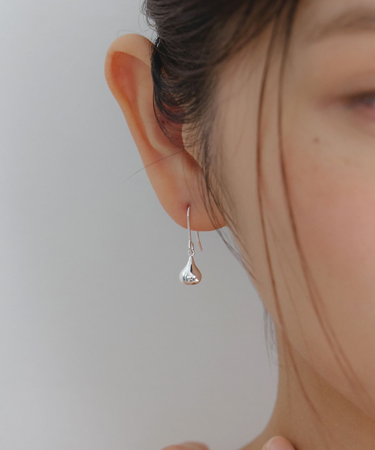 바이위켄드(BYWEEKEND) Bulb earring