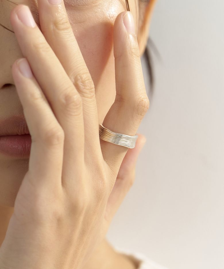 Frill ring