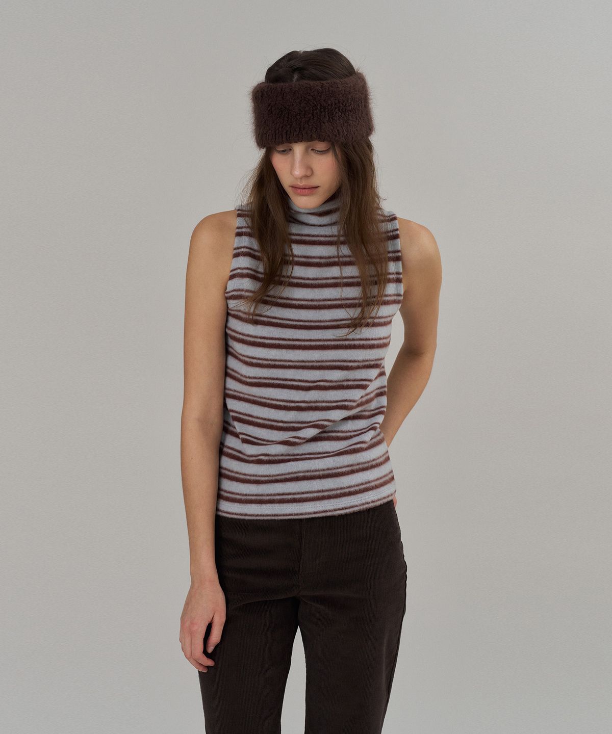 더 릴(THE LILLE) Winter Turtle Sleeveless T_Stripe blue