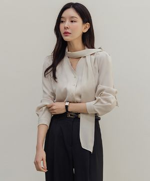 로망스 셔링 타이 블라우스_F6S209BL