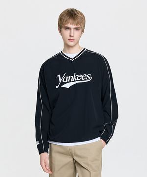 바시티 컬시브 레터링 우븐 맨투맨 NY (Black)