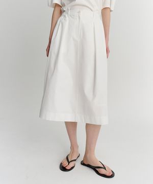 ARON TUCK VOLUME SKIRT (WHITE)