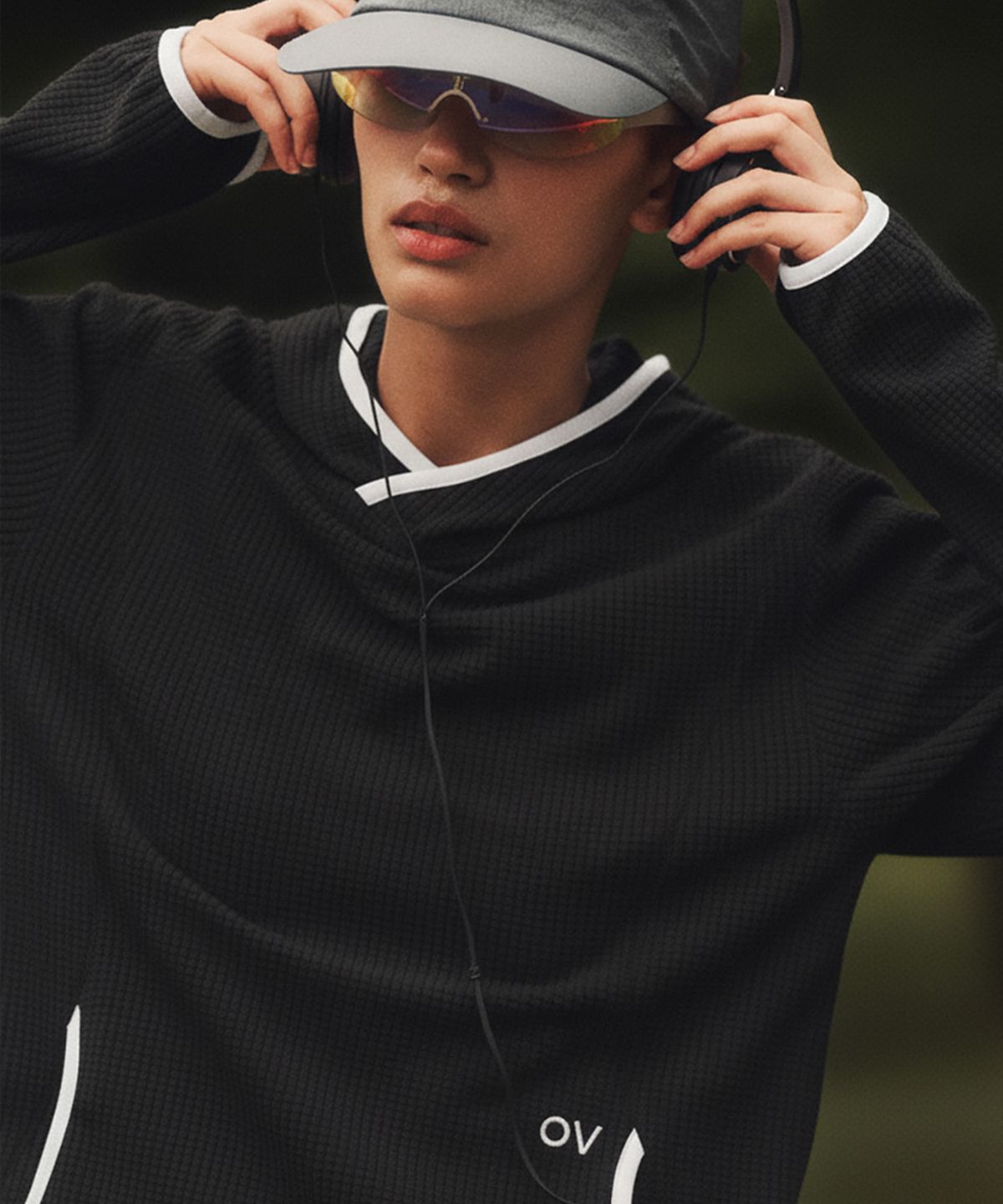 아웃도어 보이스(OUTDOOR VOICES) Technol-OV™ GRID FLEECE HOODIE (BLACK)
