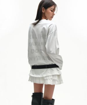 비즈 그래픽 아일렛 포인트 코튼 루즈핏 긴팔 롱슬리브 티셔츠 [화이트]